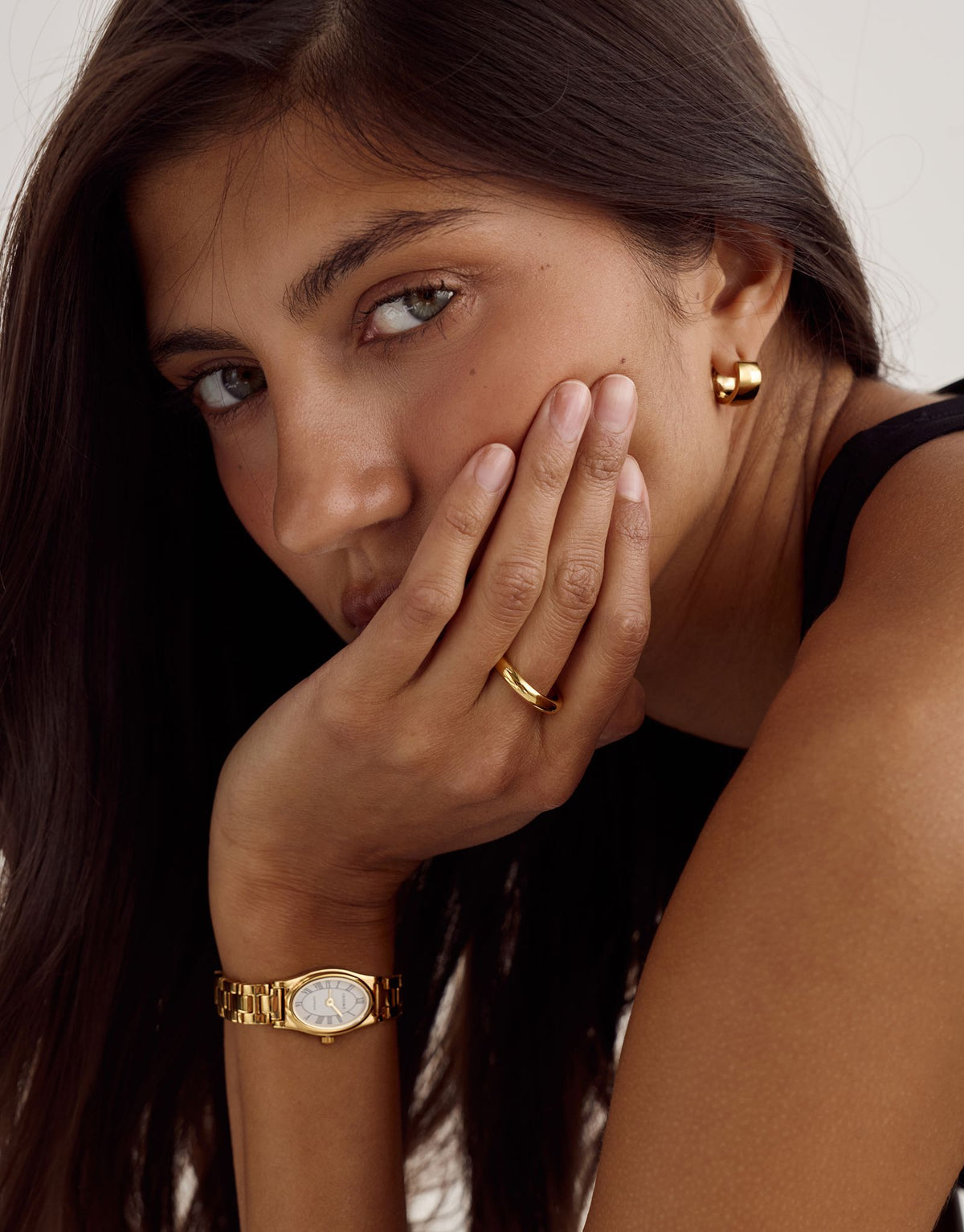 Maiya Huggie Earrings | 18K Gold