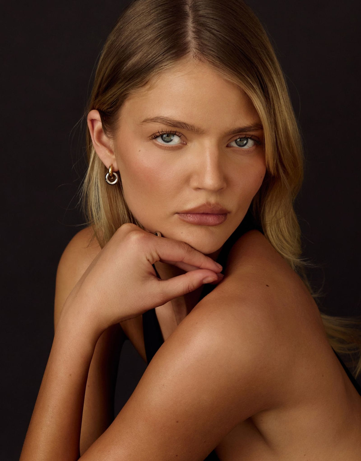 Hailey Huggie Earrings | Two Tone