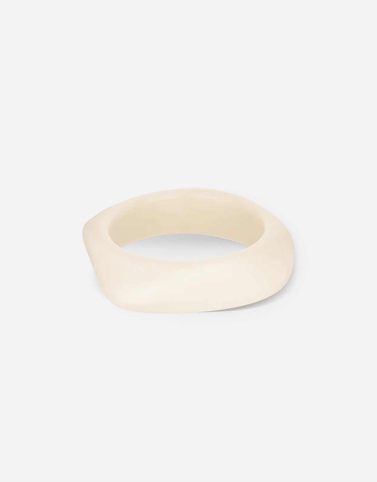 Ellegra Bangle | Vanilla
